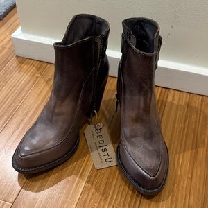 NWT Bed Stü Elegant Distressed Brown Ankle Booties US7, EUR37
